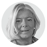 Lisa Kelly black and white headshot inside circle