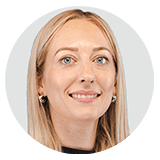 Samantha Warner headshot inside circle